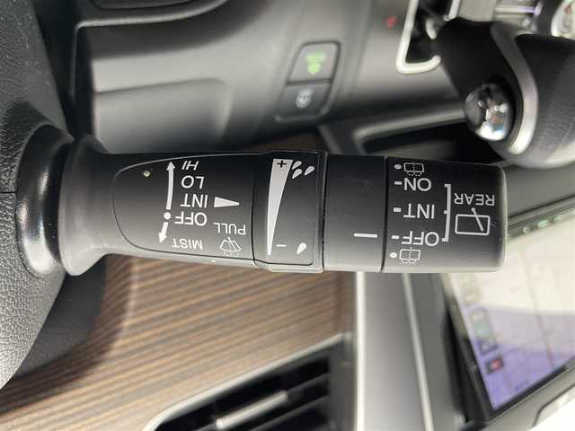 ホンダ フリード クロスター ホンダセンシング 富山県 2020(令2)年 3.9万km プラチナホワイトパール 社外ナビ(AM/FM/BT/CD/DVD)/フルセグTV/バックカメラ/エンジンスターター/レーダークルーズコントロール/衝突軽減装置/レーンキープアシスト/両側パワースライドドア/ウインドシールドデアイサー/アイドリングストップ/横滑り防止装置/ETC/後方コーナーセンサー/前席シートヒーター/LEDヘッドライト/オートライト/純正AW/社外フロアマット/フォグランプ/スマートキー/スペアキー1本/プッシュスタート/取扱説明書/保証書