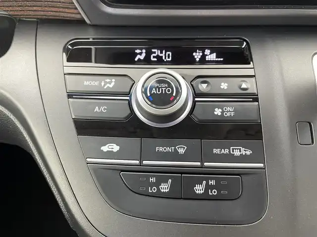 ホンダ フリード クロスター ホンダセンシング 富山県 2020(令2)年 3.9万km プラチナホワイトパール 社外ナビ(AM/FM/BT/CD/DVD)/フルセグTV/バックカメラ/エンジンスターター/レーダークルーズコントロール/衝突軽減装置/レーンキープアシスト/両側パワースライドドア/ウインドシールドデアイサー/アイドリングストップ/横滑り防止装置/ETC/後方コーナーセンサー/前席シートヒーター/LEDヘッドライト/オートライト/純正AW/社外フロアマット/フォグランプ/スマートキー/スペアキー1本/プッシュスタート/取扱説明書/保証書