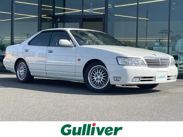 日産 ローレル メダリスト プレミア 東京都 2002(平14)年 3.7万km ホワイトパール カヤバ製ショック/〈NEW SR SPECIAL〉/RS-Rダウンサス/16インチアルミホイール/純正ナビ/純正オーディオ・カセット/ドライブレコーダー/ETC/キーレス