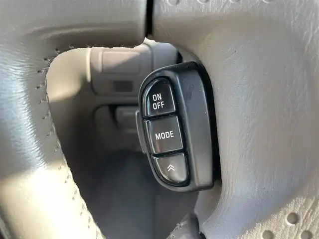 日産 ローレル メダリスト プレミア 東京都 2002(平14)年 3.7万km ホワイトパール カヤバ製ショック/〈NEW SR SPECIAL〉/RS-Rダウンサス/16インチアルミホイール/純正ナビ/純正オーディオ・カセット/ドライブレコーダー/ETC/キーレス