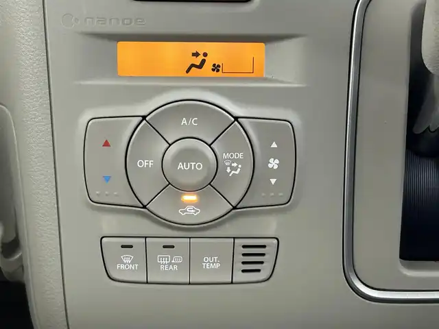 スズキ ラパン X 道央・札幌 2016(平28)年 0.9万km シフォンアイボリーメタリック ・ワンオーナー/・4WD/・衝突軽減ブレーキ/・純正メモリーナビ/　CD/DVD/USB/Bｔ/AUX/フルセグ/・全方位モニター/・アイドリングストップ/・LEDヘッドライト/・オートライト/・シートヒーター（D/N）/・ドアバイザー/・プッシュスタート/・スマートキー/・純正14インチAW/・ステアリングリモコン/・保証書、取説（有）/・スペアキーｘ１/・社外前後ドライブレコーダー/・スタッドレス社外AW積込（155/65R14）