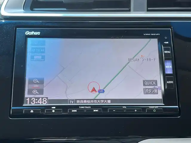 ホンダ フィット 13G FパックコンフォートED 奈良県 2018(平30)年 7万km クリスタルブラックパール 純正ナビ　/フルセグＴＶ/BT/CD/DVD/SD/USB/AUX/iPod/バックカメラ　/追従型クルーズコントロール　/ビルトインＥＴＣ　/ＡＡＣ　/シートヒーター　/ＬＥＤヘッドライト　/オートライト　/衝突被害軽減システム　/レーンキープアシスト　/スマートキー/盗難防止装置/社外15インチアルミホイール/純正フロアマット