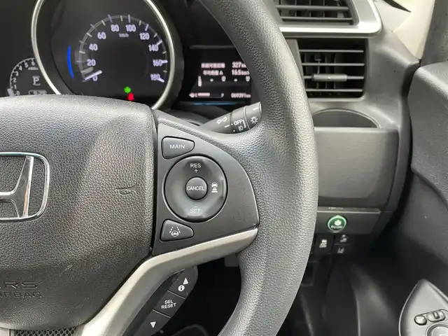 ホンダ フィット 13G FパックコンフォートED 熊本県 2018(平30)年 7万km クリスタルブラックパール ホンダセンシング/プッシュスタート/純正ナビ/（CD・DVD・フルセグTV・BTオーディオ・SD）/バックカメラ/ビルトインETC/社外15インチAW/レーダークルーズ/前席シートヒーター/LEDヘッドライト/オートライト/LEDフォグライト/横滑り防止装置/ウィンカーミラー/純正フロアマット/純正ドアバイザー/スマートスペアキー×1本