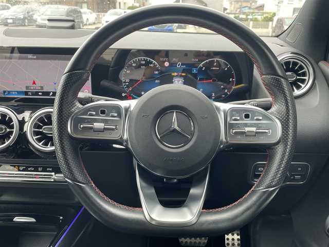 メルセデス・ベンツ Ｍ・ベンツ ＧＬＡ２００ｄ 4マチック AMGライン 埼玉県 2022(令4)年 3.6万km コスモスブラック 黒ハーフレザーシート/アダプティブクルーズコントロール/純正HDDナビ/(Bluetooth/USB/フルセグ)/３６０度カメラ/ブラインドスポットモニター/シートヒーター/パークアシスト/純正１９インチアルミホイール/ＬＥＤヘッドライト/ETC