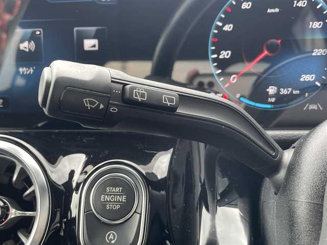 メルセデス・ベンツ Ｍ・ベンツ ＧＬＡ２００ｄ 4マチック AMGライン 埼玉県 2022(令4)年 3.6万km コスモスブラック 黒ハーフレザーシート/アダプティブクルーズコントロール/純正HDDナビ/(Bluetooth/USB/フルセグ)/３６０度カメラ/ブラインドスポットモニター/シートヒーター/パークアシスト/純正１９インチアルミホイール/ＬＥＤヘッドライト/ETC