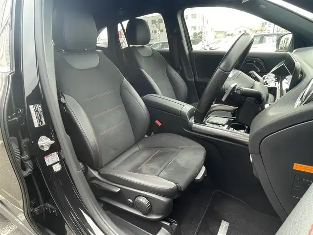メルセデス・ベンツ Ｍ・ベンツ ＧＬＡ２００ｄ 4マチック AMGライン 埼玉県 2022(令4)年 3.6万km コスモスブラック 黒ハーフレザーシート/アダプティブクルーズコントロール/純正HDDナビ/(Bluetooth/USB/フルセグ)/３６０度カメラ/ブラインドスポットモニター/シートヒーター/パークアシスト/純正１９インチアルミホイール/ＬＥＤヘッドライト/ETC