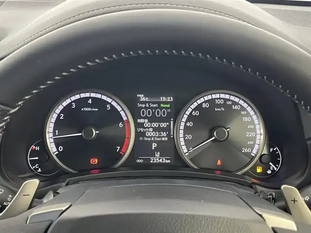 レクサス ＮＸ 300 Fスポーツ 埼玉県 2018(平30)年 2.4万km ホワイトノーヴァガラスフレーク サンルーフ　純正１０．３インチナビ　バックカメラ　黒革シート　レーダークルーズ　ビルトインＥＴＣ２．０　シートヒーター　ベンチレーション　ステアリングヒーター　メモリシート　パワーバックドア　ＬＥＤ