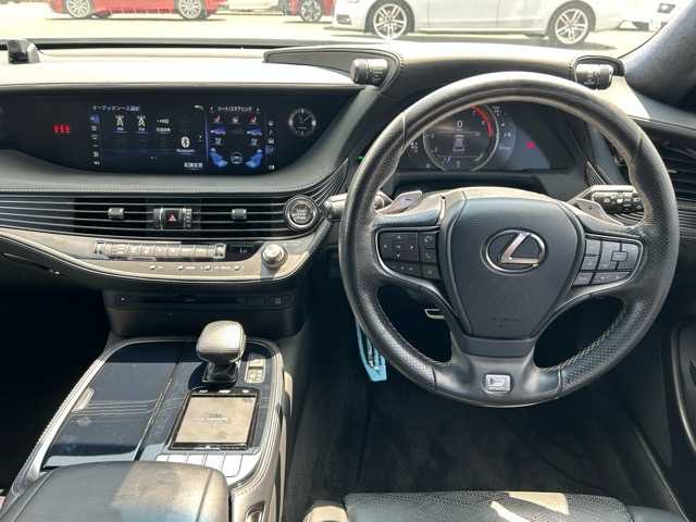 レクサス ＬＳ 500 Fスポーツ 千葉県 2020(令2)年 9.8万km ホワイトノーヴァガラスフレーク 純正ナビ/CD/DVD/Bluetooth/フルセグTV/パノラミックビューモニター/サンルーフ/ETC2.0/ハーフレザーシート/前席パワーシート/前席シートヒーター/シートレータ/スペアキー×２/衝突被害軽減システム/レーダークルーズコントロール/純正LEDヘッドライト/純正20インチアルミホイール/純正フロアマット/保証書