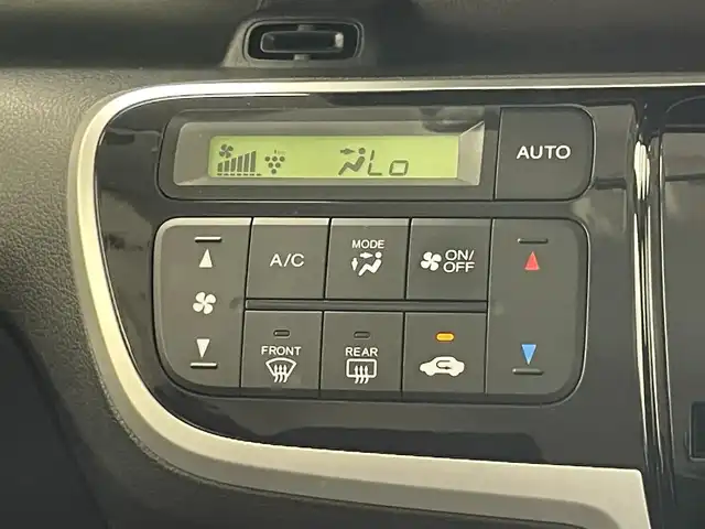 ホンダ Ｎ ＢＯＸ G 愛知県 2016(平28)年 5.6万km プレミアムディープモカパール 社外ＳＤメモリナビ　ＴＶ　ＤＶＤ　禁煙車　ＥＴＣ　プッシュスタート　両側スライドドア　純正フロアマット　電動格納ミラー　プラズマクラスターエアコン　シートリフター　ドアバイザー　ＥＣＯＮモード　ＥＳＳ