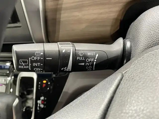 ホンダ フリード ハイブリット G ホンダセンシング 愛知県 2020(令2)年 4.7万km プレミアムクリスタルオレンジM KENWOOD7インチナビ/（Bluetooth/AM/FM/フルセグTV）/衝突軽減ブレーキ/両側電動スライドドア/レーダークルーズコントロール/シートヒーター/LEDヘッドライト/ETC/バックカメラ/コーナーセンサー/レーンキープアシスト/プッシュスタートボタン/スマートキー/純正15インチAW/社外ホイール付きスタッドレス