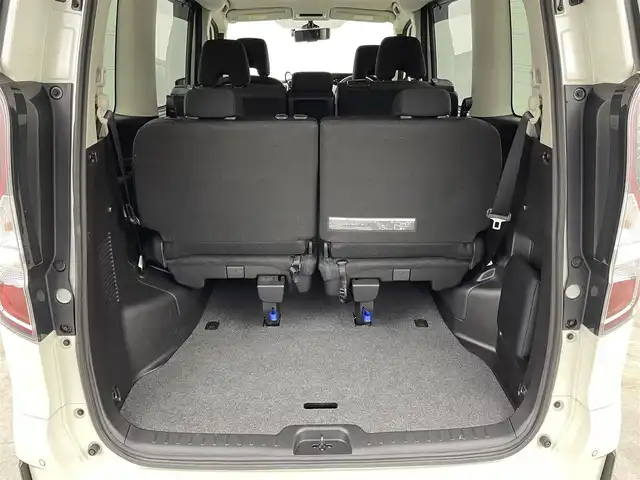 日産 セレナ ハイウェイスター V 群馬県 2020(令2)年 6.4万km ブリリアントホワイトパール フリップダウンモニター　純正９型ナビ　アラウンドビューモニター　プロパイロット　両側パワースライドドア　ＬＥＤ　ＡＨＢ　純正１６インチＡＷ　ステアリングリモコン　デジタルインナーミラー　ＥＴＣ　禁煙車