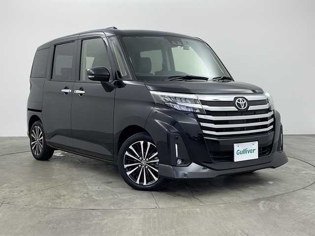 トヨタ ルーミー カスタムG－T 兵庫県 2022(令4)年 0.4万km ブラックマイカメタリック ・ワンオーナー/・純正ナビ/CD/DVD/BT/USB/SD/TV/・全方位カメラ/・プリクラッシュセーフティ/・レーンディパーチャーアラート/・レーダークルーズコントロール/・クリアランスソナー/・オートマチックハイビーム/・アイドリングストップ/・ビークルスタビリティコントロール/・LEDヘッドライト/・オートライト/・フォグランプ/・両側パワースライドドア/・ウェルカムパワースライドドア/・ステアリングリモコン/・前席シートヒーター/・前後ドライブレコーダー/・ビルトインETC/・純正フロアマット/・純正15インチアルミホイール/・革調シートカバー/・電動格納ミラー/・ウィンカーミラー/・スマートキー/・スペアキー/・プッシュスタート