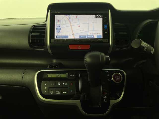 ホンダ Ｎ ＢＯＸ G SSパッケージ 新潟県 2017(平29)年 9.2万km ルナシルバーM 【４ＷＤ】/純正ナビ/バックモニター/両側パワースライド/シートヒーター/スマートキー/スペアキー