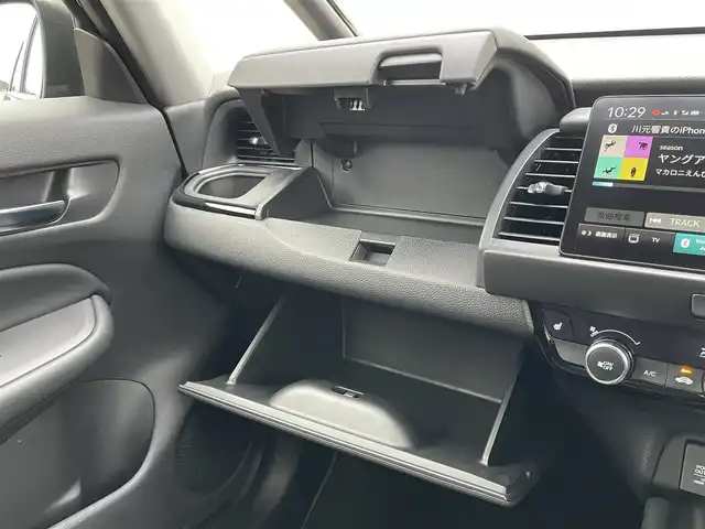 ホンダ フィット e:HEVリュクス 宮崎県 2023(令5)年 2.4万km ミッドナイトブルービームM ワンオーナー/純正ナビ/(AM.FM.Bluetooth.USB)/アラウンドビューモニター/ドライブレコーダー/ETC2.0/レーダークルーズコントロール/シートヒーター/ハンドルヒーター/オートライト/電格ミラー/パワーステアリング/スマートキー/スペアキー/衝突軽減ブレーキ/横滑り防止機能/レーンキープアシスト