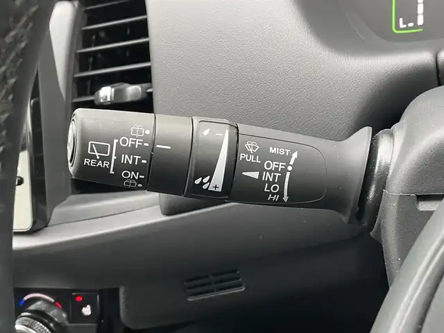 ホンダ フィット e:HEVリュクス 宮崎県 2023(令5)年 2.4万km ミッドナイトブルービームM ワンオーナー/純正ナビ/(AM.FM.Bluetooth.USB)/アラウンドビューモニター/ドライブレコーダー/ETC2.0/レーダークルーズコントロール/シートヒーター/ハンドルヒーター/オートライト/電格ミラー/パワーステアリング/スマートキー/スペアキー/衝突軽減ブレーキ/横滑り防止機能/レーンキープアシスト