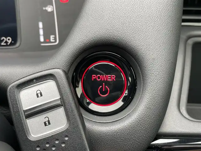 ホンダ フィット e:HEVリュクス 宮崎県 2023(令5)年 2.4万km ミッドナイトブルービームM ワンオーナー/純正ナビ/(AM.FM.Bluetooth.USB)/アラウンドビューモニター/ドライブレコーダー/ETC2.0/レーダークルーズコントロール/シートヒーター/ハンドルヒーター/オートライト/電格ミラー/パワーステアリング/スマートキー/スペアキー/衝突軽減ブレーキ/横滑り防止機能/レーンキープアシスト