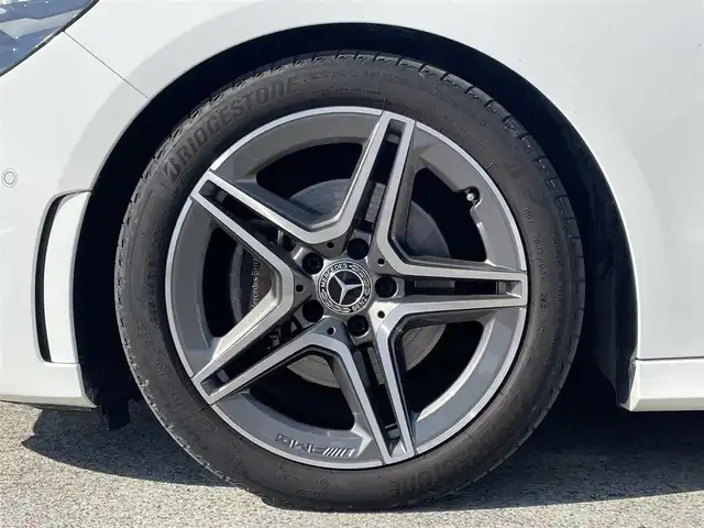 メルセデス・ベンツ Ｍ・ベンツ Ｂ２００ｄ AMGライン 東京都 2022(令4)年 3.1万km ポーラホワイト 純正ナビ/フルセグTV/Bluetooth接続/バックモニター/アダプティブクルーズコントロール/レーンキープアシスト/ブラインドスポットモニター/衝突被害軽減ブレーキ/純正18インチアルミホイール/シートヒーター/電動リアゲート/ハーフレーザーシート/コーナーセンサー/スマートキー/プッシュスタート/カーテンエアバック/サイドエアバック