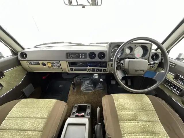 トヨタ ランドクルーザー VX 熊本県 1985(昭60)年 7.7万km 白 サンルーフ　/電動ウインチ/４ＷＤ　/ハイルーフ　/純正ラジオ/社外ＥＴＣ　/グリルガード　/ドアバイザー　/パワーウィンドウ　/パワーステアリング　/純正フロアマット　/社外１５インチＡＷ　/保証書　/取扱説明書