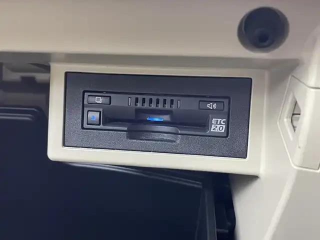 トヨタ ランドクルーザー プラド TX Lパッケージ マットブラED 埼玉県 2023(令5)年 2.6万km ホワイトパールクリスタルシャイン サンルーフ　モデリスタ純正９型ナビ　全方位　シートヒーター　ベンチレーションレーダークルーズコントロール　レーンキープアシスト　オートハイビームパワーシート　三列シートリア席電動格納　ＥＴＣ