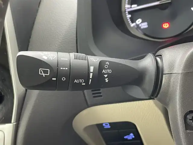 トヨタ ランドクルーザー プラド TX Lパッケージ マットブラED 埼玉県 2023(令5)年 2.6万km ホワイトパールクリスタルシャイン サンルーフ　モデリスタ純正９型ナビ　全方位　シートヒーター　ベンチレーションレーダークルーズコントロール　レーンキープアシスト　オートハイビームパワーシート　三列シートリア席電動格納　ＥＴＣ