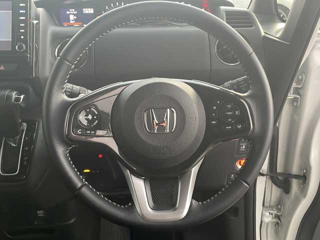 ホンダ Ｎ ＢＯＸ カスタム G L ターボ ホンダセンシング 香川県 2018(平30)年 3.5万km プラチナホワイトパール 純正8インチディーラーOPナビ（フルセグTV/CD，DVD/BT)/バックカメラ/ドライブレコーダー/両側パワースライドドア/コーナーセンサー/ビルトインETC/オートライト/ターボ