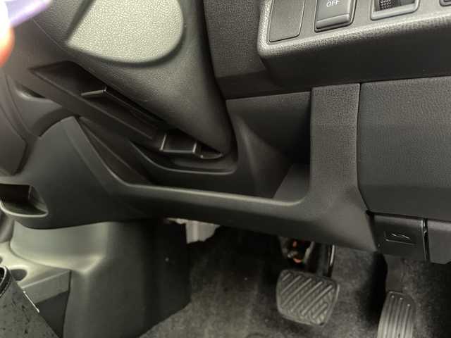 日産 ノート X 新潟県 2018(平30)年 1.2万km ダークメタルグレー 純正SDナビ:MM318D-W/フルセグ/アラウンドビューモニター/インテリジェントルームミラー/エマージェンシーブレーキ/車線逸脱警報/ヒーター付きドアミラー/前後コーナーセンサー/スマートキー/ETC