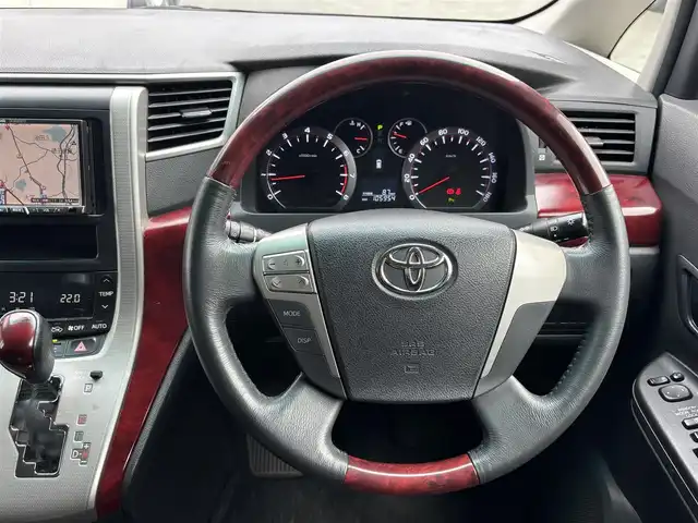 トヨタ アルファード 240S 熊本県 2008(平20)年 10.5万km ブラック ワンオーナー/サンルーフ/社外ナビ（CN-HDS700TD)/【フルセグTV/CD/DVD/ラジオ】/バックカメラ/ALPINEフリップダウンモニター(TMX-R1100)/両側パワースライドドア/ドライブレコーダー/コーナーセンサー/2列目オットマン/純正18インチアルミホイル/ビルトインETC/オートライト/横滑り防止装置/盗難防止装置/カーテンエアバック/純正フロアマット/保証書/取扱説明書