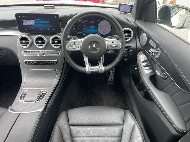 メルセデス・ベンツ ＧＬＣ２２０ d 4マチック クーペ AMGライン 愛知県 2020(令2)年 2.1万km ダイヤモンドホワイト 純正メーカーナビ/AMFM/BT/USB/フルセグ/全方位カメラ/ビルトインETC2.0/サンルーフ/前方ドライブレコーダー/レザーシート/パワーシート/メモリシート/全席シートヒーター/前席エアシート/ACC/アクティブステアリングアシスト/アクティブレーンキープアシスト/HUD/アクティブブレーキアシスト/アテンションアシスト/ＢＳＭ/パワーバックドア/レーダー探知機/パドルシフト/純正フロアマット/純正20インチＡＷ/LEDヘッドライト/保証書/スペアキー