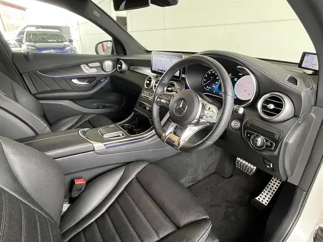 メルセデス・ベンツ ＧＬＣ２２０ d 4マチック クーペ AMGライン 山形県 2020(令2)年 2.1万km ダイヤモンドホワイト 純正メーカーナビ/AMFM/BT/USB/フルセグ/全方位カメラ/ビルトインETC2.0/サンルーフ/前方ドライブレコーダー/レザーシート/パワーシート/メモリシート/全席シートヒーター/前席エアシート/ACC/アクティブステアリングアシスト/アクティブレーンキープアシスト/HUD/アクティブブレーキアシスト/アテンションアシスト/ＢＳＭ/パワーバックドア/レーダー探知機/パドルシフト/純正フロアマット/純正20インチＡＷ/LEDヘッドライト/保証書/スペアキー