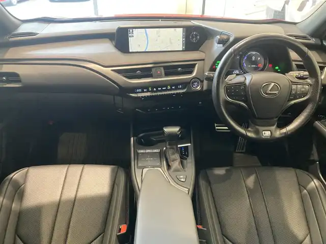 レクサス ＵＸ 250h Fスポーツ 熊本県 2020(令2)年 4.4万km マダーレッド 純正ナビ（CD、Bluetooth、地デジ）/360°カメラ/黒革シート/パワーシート/シートヒーター/パワーバックドア/コーナーセンサー/純正18インチアルミホイール/LEDヘッドライト