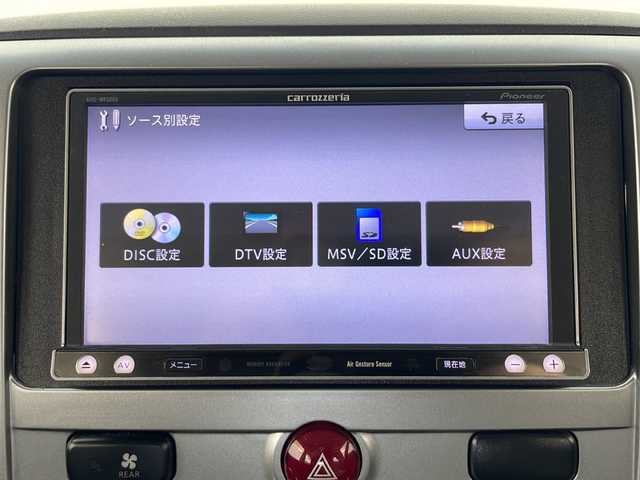 三菱 デリカＤ：５ G－Power package 秋田県 2013(平25)年 8.3万km クールシルバーM/アイガーグレーM 4WD/社外ナビ/(FM/AM/Bluetooth/フルセグTV/CD/DVD)/バックカメラ/両側パワースライドドア/横滑り防止装置/クルーズコントロール/ETC/ドライブレコーダー/フォグランプ/オートライト/革巻きステアリング/スマートキー/スペアキー/電動格納ミラー/社外アルミホイール/純正フロアマット