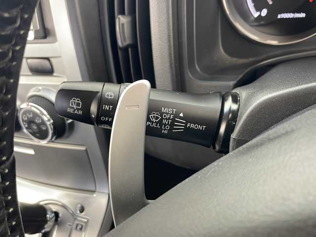 三菱 デリカＤ：５ G－Power package 秋田県 2013(平25)年 8.3万km クールシルバーM/アイガーグレーM 4WD/社外ナビ/(FM/AM/Bluetooth/フルセグTV/CD/DVD)/バックカメラ/両側パワースライドドア/横滑り防止装置/クルーズコントロール/ETC/ドライブレコーダー/フォグランプ/オートライト/革巻きステアリング/スマートキー/スペアキー/電動格納ミラー/社外アルミホイール/純正フロアマット