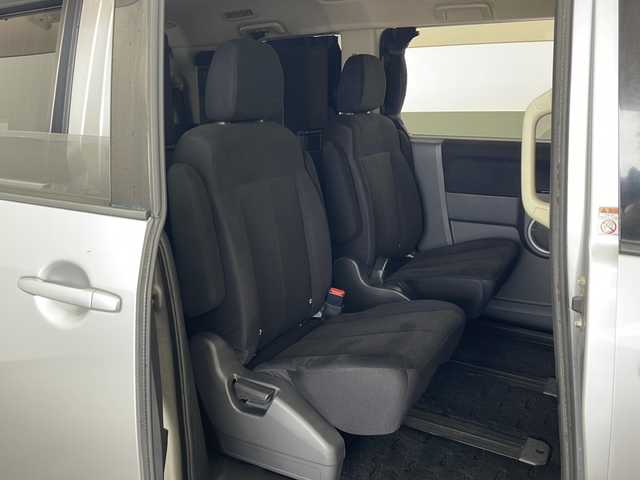 三菱 デリカＤ：５ G－Power package 秋田県 2013(平25)年 8.3万km クールシルバーM/アイガーグレーM 4WD/社外ナビ/(FM/AM/Bluetooth/フルセグTV/CD/DVD)/バックカメラ/両側パワースライドドア/横滑り防止装置/クルーズコントロール/ETC/ドライブレコーダー/フォグランプ/オートライト/革巻きステアリング/スマートキー/スペアキー/電動格納ミラー/社外アルミホイール/純正フロアマット