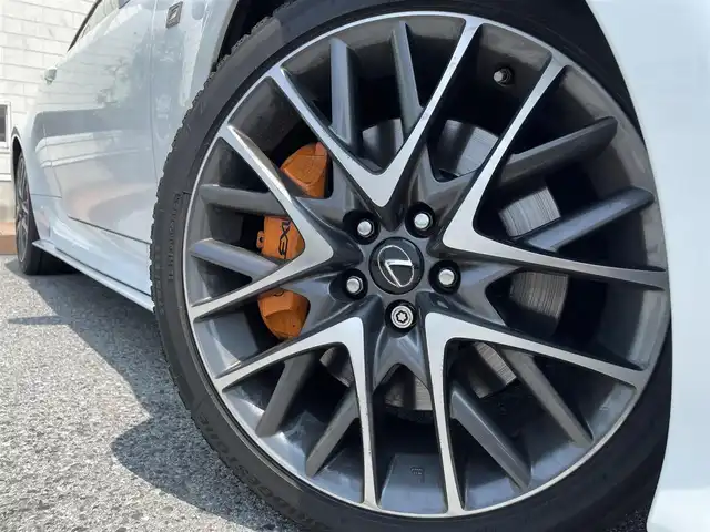 レクサス ＲＣ 200t Fスポーツ 滋賀県 2017(平29)年 4.6万km ホワイトノーヴァガラスフレーク ムーンルーフ/純正ＳＤナビ/(FM/AM/CD/DVD/フルセグ/Bluetooth)/前後ドライブレコーダー/ETC/追従走行有クルーズコントロール/前後コーナーセンサー/ブラインドスポットモニター/運転席・助手席シートヒーター/運転席・助手席シートベンチレーション/電動格納ミラー/アイドリングストップ/革巻きステアリング/ステアリングスイッチ/ステアリングヒーター/パドルシフト/オートライト/LEDヘッドライト/フロントフォグ/フルオートエアコン/プッシュスタート/スマートキー/スペアキー/純正フロアマット/純正ロックナット積込