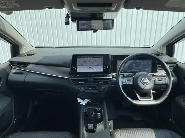 日産 オーラ G レザーエディション 滋賀県 2022(令4)年 2.8万km 黒 純正ナビ/（BT/フルセグ/USB）/全方位カメラ/ビルトインETC2.0/衝突軽減システム/盗難防止装置/追従クルーズコントロール/デジタルインナーミラー/レザーシート/シートヒーター/ステアリングヒーター/ステアリングスイッチ/革巻きステアリング/ブラインドスポットモニター/コーナーセンサー/LEDヘッドライト/オートマチックハイビーム/ドライブレコーダー/純正アルミホイール/スマートキー