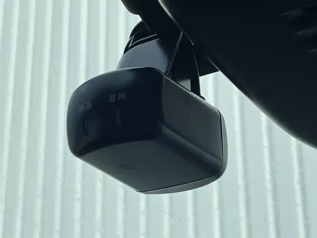 日産 オーラ G レザーエディション 滋賀県 2022(令4)年 2.8万km 黒 純正ナビ/（BT/フルセグ/USB）/全方位カメラ/ビルトインETC2.0/衝突軽減システム/盗難防止装置/追従クルーズコントロール/デジタルインナーミラー/レザーシート/シートヒーター/ステアリングヒーター/ステアリングスイッチ/革巻きステアリング/ブラインドスポットモニター/コーナーセンサー/LEDヘッドライト/オートマチックハイビーム/ドライブレコーダー/純正アルミホイール/スマートキー