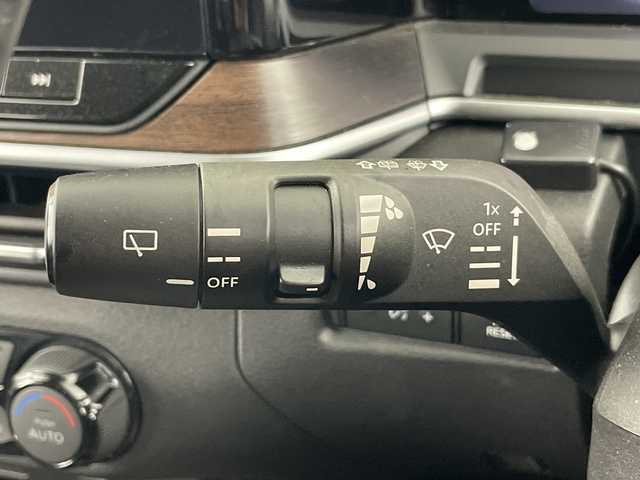 日産 オーラ G レザーエディション 愛知県 2022(令4)年 2.8万km 黒 純正ナビ/（BT/フルセグ/USB）/全方位カメラ/BOSEサウンドシステム/プロパイロット/デジタルインナーミラー/レザーシート/シートヒーター/ステアリングヒーター/ステアリングスイッチ/革巻きステアリング/ブラインドスポットモニター/コーナーセンサー/LEDヘッドライト/オートマチックハイビーム/ビルトインETC2.0/衝突軽減システム/盗難防止装置/純正ドライブレコーダー2ch/純正アルミホイール/スペアキー1本