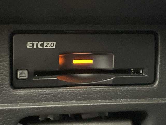 日産 オーラ G レザーエディション 愛知県 2022(令4)年 2.8万km 黒 純正ナビ/（BT/フルセグ/USB）/全方位カメラ/BOSEサウンドシステム/プロパイロット/デジタルインナーミラー/レザーシート/シートヒーター/ステアリングヒーター/ステアリングスイッチ/革巻きステアリング/ブラインドスポットモニター/コーナーセンサー/LEDヘッドライト/オートマチックハイビーム/ビルトインETC2.0/衝突軽減システム/盗難防止装置/純正ドライブレコーダー2ch/純正アルミホイール/スペアキー1本