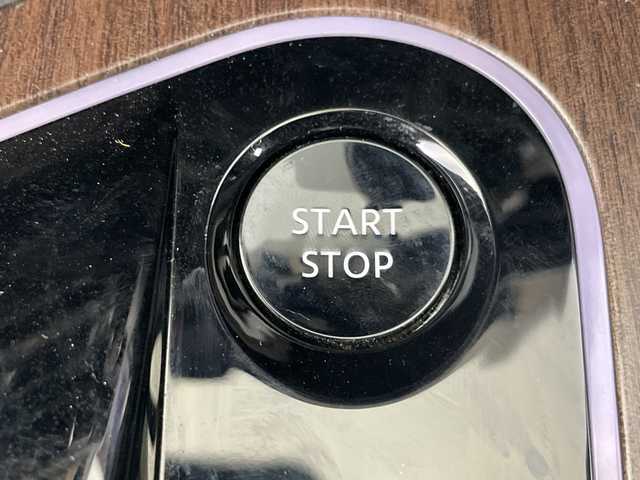 日産 オーラ G レザーエディション 愛知県 2022(令4)年 2.8万km 黒 純正ナビ/（BT/フルセグ/USB）/全方位カメラ/BOSEサウンドシステム/プロパイロット/デジタルインナーミラー/レザーシート/シートヒーター/ステアリングヒーター/ステアリングスイッチ/革巻きステアリング/ブラインドスポットモニター/コーナーセンサー/LEDヘッドライト/オートマチックハイビーム/ビルトインETC2.0/衝突軽減システム/盗難防止装置/純正ドライブレコーダー2ch/純正アルミホイール/スペアキー1本