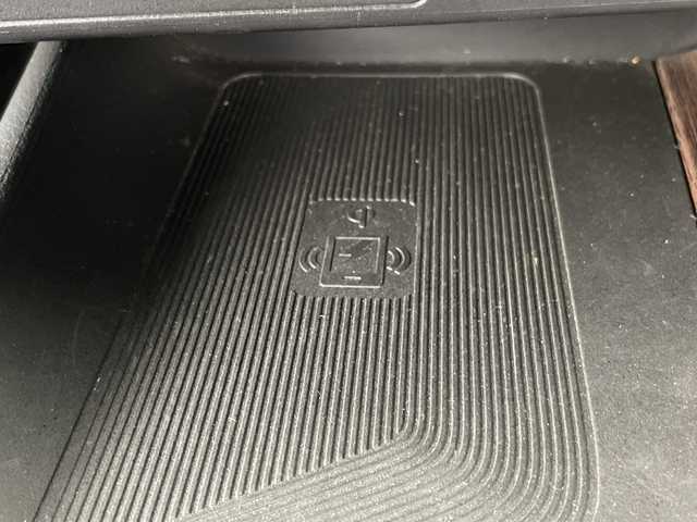 日産 オーラ G レザーエディション 愛知県 2022(令4)年 2.8万km 黒 純正ナビ/（BT/フルセグ/USB）/全方位カメラ/BOSEサウンドシステム/プロパイロット/デジタルインナーミラー/レザーシート/シートヒーター/ステアリングヒーター/ステアリングスイッチ/革巻きステアリング/ブラインドスポットモニター/コーナーセンサー/LEDヘッドライト/オートマチックハイビーム/ビルトインETC2.0/衝突軽減システム/盗難防止装置/純正ドライブレコーダー2ch/純正アルミホイール/スペアキー1本