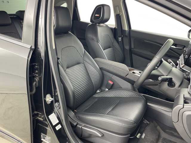 日産 オーラ G レザーエディション 愛知県 2022(令4)年 2.8万km 黒 純正ナビ/（BT/フルセグ/USB）/全方位カメラ/BOSEサウンドシステム/プロパイロット/デジタルインナーミラー/レザーシート/シートヒーター/ステアリングヒーター/ステアリングスイッチ/革巻きステアリング/ブラインドスポットモニター/コーナーセンサー/LEDヘッドライト/オートマチックハイビーム/ビルトインETC2.0/衝突軽減システム/盗難防止装置/純正ドライブレコーダー2ch/純正アルミホイール/スペアキー1本