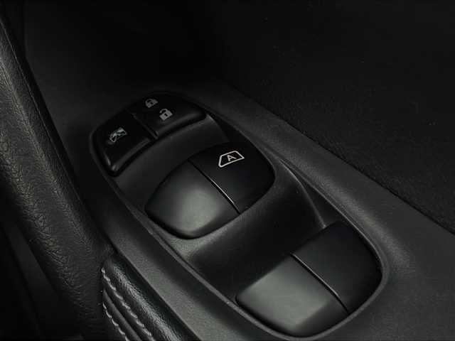 日産 エクストレイル 20Xi 宮城県 2018(平30)年 4.6万km ガーネットレッド 4WD/電動リアゲート/純正9インチナビ/(AM/FM/iPod/SD/USB/BT/AUX/HDMI/TV/CD/DVD/Blu-ray)/アラウンドビューモニター/デジタルインナーミラー/レーダークルーズコントロール/プロパイロット/ETC/前方ドライブレコーダー/TVキャンセラー/プッシュスタート/スマートキー/合皮シート/オートライト/LEDヘッドライト/フォグランプ/ドアバイザー/純正フロアマット/純正18インチアルミホイール