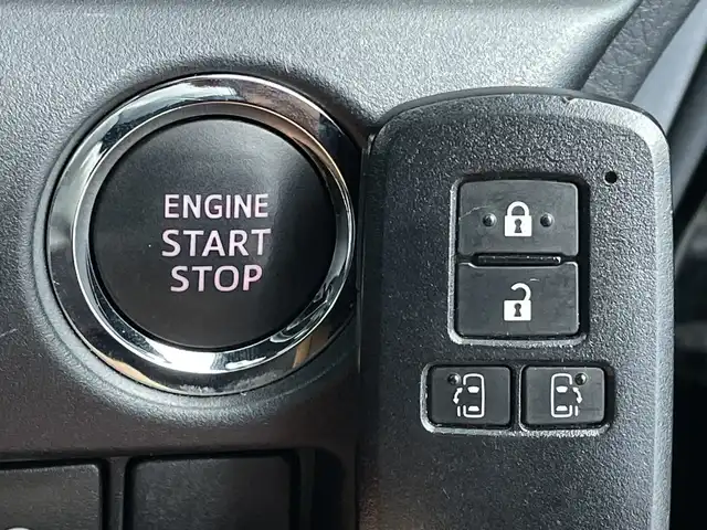 トヨタ ヴォクシー ZS 煌Ⅲ 新潟県 2021(令3)年 6.6万km ブラック 純正メモリナビ/　フルセグTV/Bluetooth/CD/DVD/衝突被害軽減ブレーキ/レーンキープアシスト/前後コーナーセンサー/クルーズコントロール/前後ドライブレコーダー【GL-05AP】/ハーフレザーシート/両側パワースライドドア/バックモニター/ビルトインETC2.0/アイドリングストップ/横滑り防止装置/LEDヘッドライト/オートマチックハイビーム/オートライト/ステアリングスイッチ/禁煙車