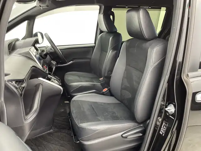 トヨタ ヴォクシー ZS 煌Ⅲ 新潟県 2021(令3)年 6.6万km ブラック 純正メモリナビ/　フルセグTV/Bluetooth/CD/DVD/衝突被害軽減ブレーキ/レーンキープアシスト/前後コーナーセンサー/クルーズコントロール/前後ドライブレコーダー【GL-05AP】/ハーフレザーシート/両側パワースライドドア/バックモニター/ビルトインETC2.0/アイドリングストップ/横滑り防止装置/LEDヘッドライト/オートマチックハイビーム/オートライト/ステアリングスイッチ/禁煙車
