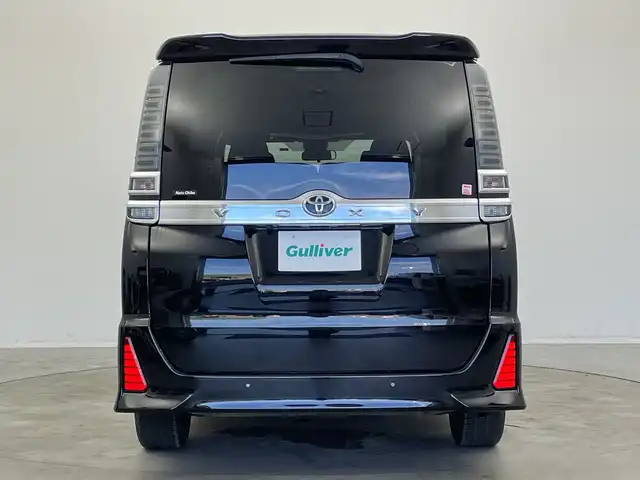 トヨタ ヴォクシー ZS 煌Ⅲ 新潟県 2021(令3)年 6.6万km ブラック 純正メモリナビ/　フルセグTV/Bluetooth/CD/DVD/衝突被害軽減ブレーキ/レーンキープアシスト/前後コーナーセンサー/クルーズコントロール/前後ドライブレコーダー【GL-05AP】/ハーフレザーシート/両側パワースライドドア/バックモニター/ビルトインETC2.0/アイドリングストップ/横滑り防止装置/LEDヘッドライト/オートマチックハイビーム/オートライト/ステアリングスイッチ/禁煙車