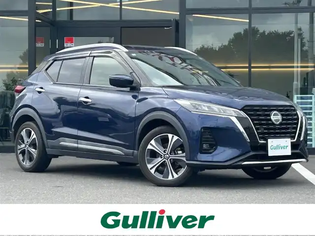 日産 キックス X 大阪府 2020(令2)年 5.1万km ダークブルー プロパイロット/インテリジェントエマージェンシーブレーキ/純正9インチナビ/フルセグTV/DVD/Bluetooth/USB/全周囲カメラ/ビルトインETC/前ドライブレコーダー/前席シートヒーター/プッシュスタート/ステアリングリモコン/LEDオートライト/LEDフォグランプ/純正17インチAW/アイドリングストップ/横滑り防止装置/ハンドルヒーター/ルーフレール/電動格納ミラー/ドアバイザー