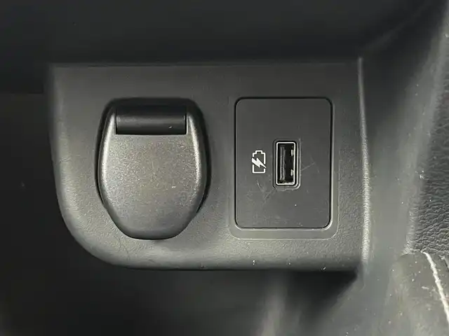 日産 キックス X 大阪府 2020(令2)年 5.1万km ダークブルー プロパイロット/インテリジェントエマージェンシーブレーキ/純正9インチナビ/（フルセグTV/DVD/Bluetooth/USB）/アラウンドビューカメラ/ビルトインETC/前席シートヒーター/プッシュスタート/ステアリングリモコン/LEDオートライト/LEDフォグランプ/純正17インチAW/アイドリングストップ/横滑り防止装置/ハンドルヒーター/ルーフレール/電動格納ミラー/ドアバイザー