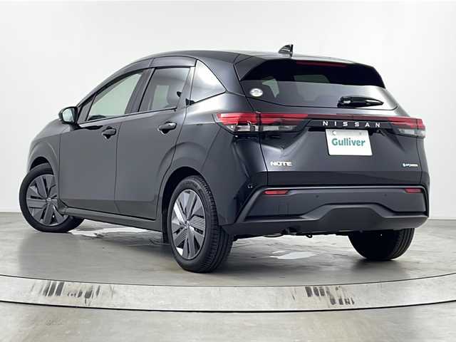 日産 ノート X 埼玉県 2021(令3)年 5.6万km スーパーブラック 純正ナビ　/全方位カメラ　/ブラインドスポットモニター　/ＥＴＣ２．０　/プロパイロット　/ドライブレコーダー　/デジタルインナーミラー　/ワイヤレス充電器　/ブレードホールド　/オートマティックハイビーム　/ＨＤＭＩ/前後コーナーセンサー/純正フロアマット/ドアバイザー