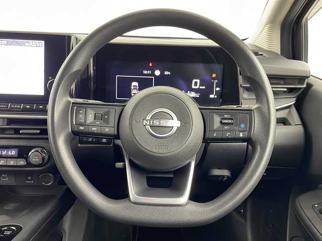 日産 ノート X 埼玉県 2021(令3)年 5.6万km スーパーブラック 純正ナビ　/全方位カメラ　/ブラインドスポットモニター　/ＥＴＣ２．０　/プロパイロット　/ドライブレコーダー　/デジタルインナーミラー　/ワイヤレス充電器　/ブレードホールド　/オートマティックハイビーム　/ＨＤＭＩ/前後コーナーセンサー/純正フロアマット/ドアバイザー