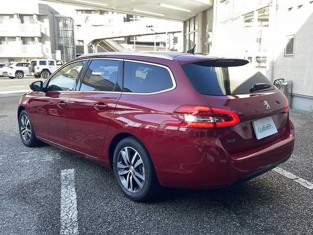 プジョー ３０８ SW アリュール ブルーHDi 兵庫県 2019(平31)年 3.4万km 赤 純正ナビ　ラジオ、USB/ETC/バックカメラ/衝突被害軽減ブレーキ/コーナーセンサー/前方ドライブレコーダー/ハーフレザーシート/アイドリングストップ/プッシュスタート/スマートキー×２